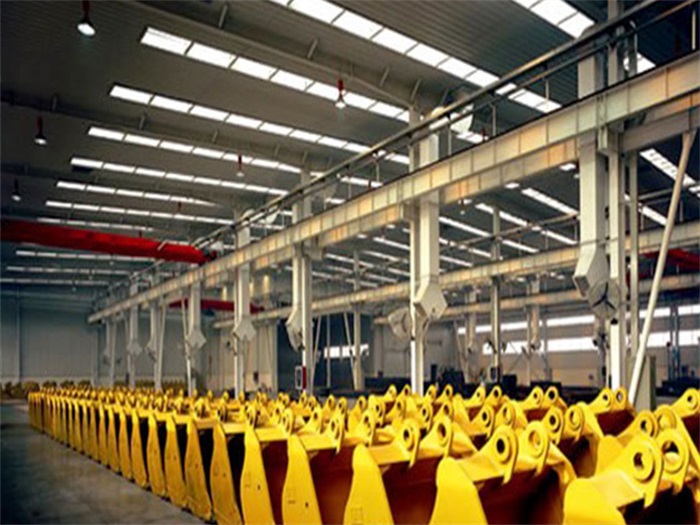 山南徐工集团挖掘机装配车间